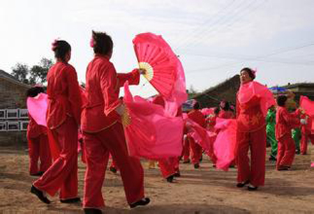 平遙啟動“弘揚中醫(yī)藥文化促進百姓健康”主題廟會