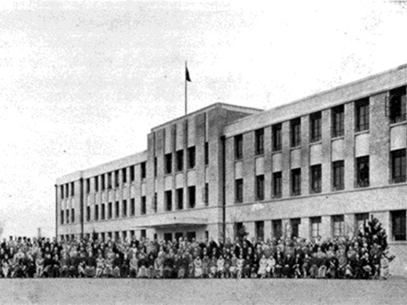 1928年設(shè)立衛(wèi)生部，建立中央醫(yī)院
